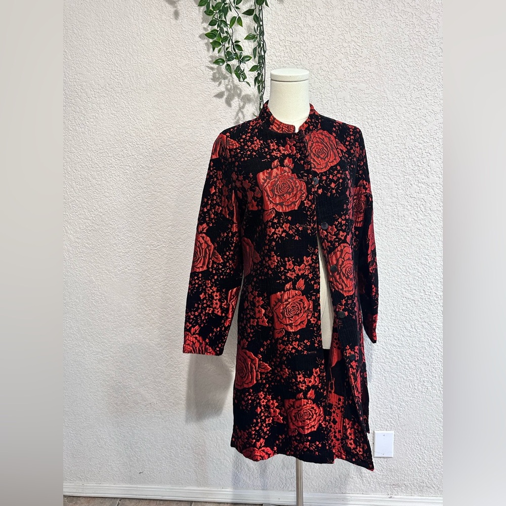 Vintage Analogy Red Velvet & Black Floral long Blazer/Kimono/Dress Size S